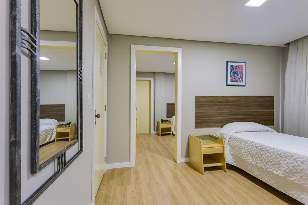 Hotel Lavenue クリチバ エクステリア 写真
